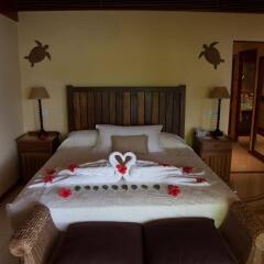 Отель Cerf Island Resort сейф в номере