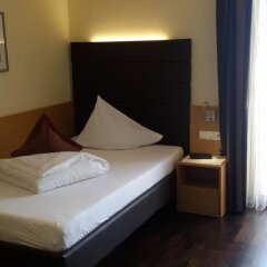 Hotel Maximilian Меран комната для гостей фото 3