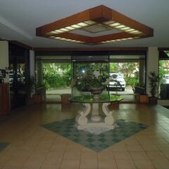 Отель ZEN Rooms Cilandak интерьер отеля
