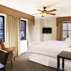 The Tremont Chicago Hotel at Magnificent Mile комната для гостей