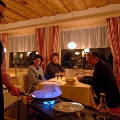 Отель Bünda Davos Швейцария, Давос - отзывы, цены и фото номеров - забронировать отель Bünda Davos онлайн гостиничный бар