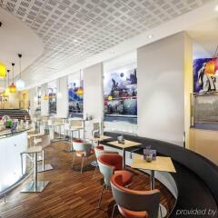 Отель ibis Praha Old Town гостиничный бар