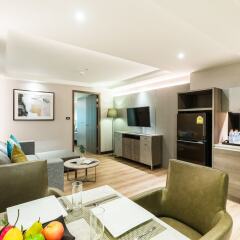 Отель Citrus Suites Sukhumvit 6 By Compass Hospitality Бангкок в номере фото 2