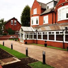 Отель Trivelles Mayfair спортивное сооружение