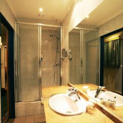 Отель Continental Hotel-Pension Австрия, Вена - 2 отзыва об отеле, цены и фото номеров - забронировать отель Continental Hotel-Pension онлайн ванная фото 2