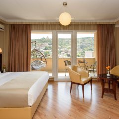 KMM Hotel in Tbilisi, Georgia from 70$, photos, reviews - zenhotels.com guestroom