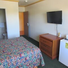 Отель Starlight Inn Canoga Park США, Лос-Анджелес - отзывы, цены и фото номеров - забронировать отель Starlight Inn Canoga Park онлайн удобства в номере фото 2