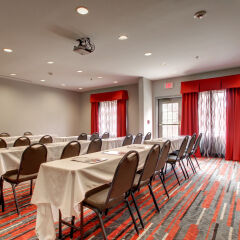 Holiday Inn Express Hotel & Suites MERIDIAN фото 2