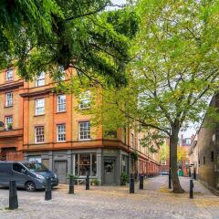 Отель Modern 1BR Home in Kings Cross! 3 Guests Лондон фото 16