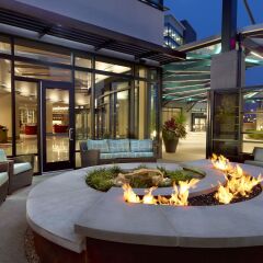 Отель Marriott Columbus University Area спа