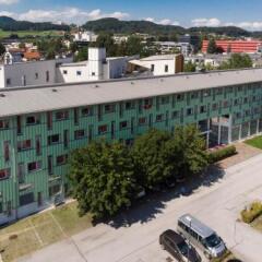 Отель Kolpinghaus Salzburg Зальцбург парковка