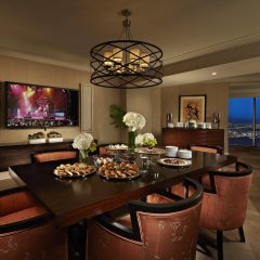 Mandalay Bay Resort And Casino in Las Vegas, United States of America from 291$, photos, reviews - zenhotels.com