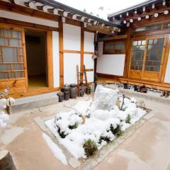 Отель Mumum Hanok Guesthouse фото 3