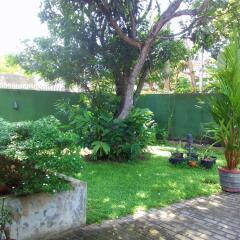 Negombo Blue Villa Hotel