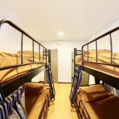 Inn Trog And Inn Soi - Hostel - Adults Only Бангкок фото 8
