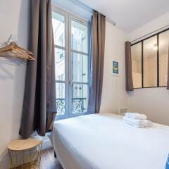Апартаменты Apartments WS Hôtel de Ville - Musée Pompidou Париж сейф в номере