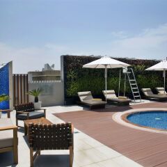 Grayton Hotel Dubai бассейн