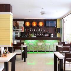 @Home Boutique Hotel Patong гостиничный бар