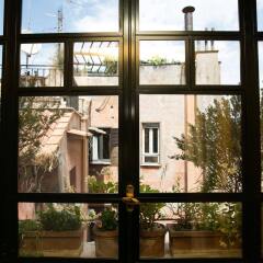 Апартаменты Trastevere Large Apartment With Terrace балкон