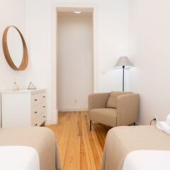 Апартаменты Baixa Modern Three-Bedroom Apartment - by LU Holidays комната для гостей фото 3