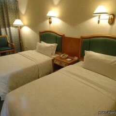 Отель Zhuhai Sunshine Airport Hotel Китай, Чжухай - отзывы, цены и фото номеров - забронировать отель Zhuhai Sunshine Airport Hotel онлайн комната для гостей фото 2