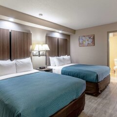 Отель Econo Lodge Кингсвилль комната для гостей фото 4