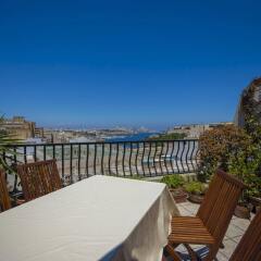 Отель Harbour View Host Family Bed and Breakfast пляж