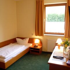 Отель Landhotel Dresden комната для гостей фото 2
