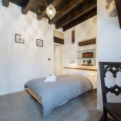 Отель Ve.N.I.Ce. Cera Casa Santo Stefano Италия, Венеция - отзывы, цены и фото номеров - забронировать отель Ve.N.I.Ce. Cera Casa Santo Stefano онлайн детские мероприятия