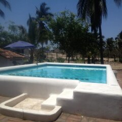 Отель Bungalos Sol Dorado Мексика, Коакоюл - отзывы, цены и фото номеров - забронировать отель Bungalos Sol Dorado онлайн бассейн фото 3