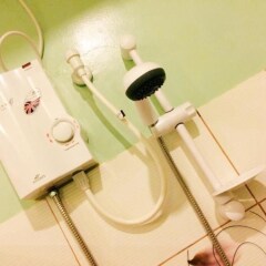 Отель Airport Travelodge Manila - Hostel Филиппины, Паранак - отзывы, цены и фото номеров - забронировать отель Airport Travelodge Manila - Hostel онлайн ванная фото 2