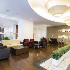 The Narathiwas Hotel & Residence Sathorn Bangkok интерьер отеля