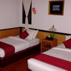 Отель Palace Nyaung Shwe Guest House Мьянма, Хехо - отзывы, цены и фото номеров - забронировать отель Palace Nyaung Shwe Guest House онлайн комната для гостей фото 2