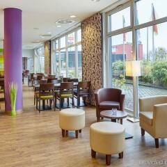 Отель Holiday Inn Express Düsseldorf City North интерьер отеля