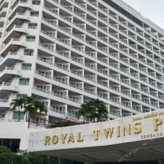Royal Twins Palace Hotel вид на фасад фото 2