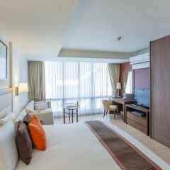 Отель Oakwood Residence Sukhumvit 24 Бангкок балкон