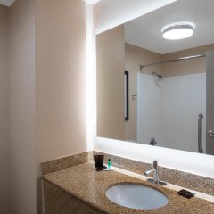 Wingate by Wyndham Fletcher at Asheville Airport in Fletcher, United States of America from 130$, photos, reviews - zenhotels.com bathroom