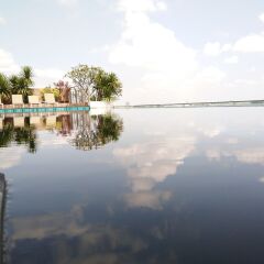 Отель Park Village Serviced Suites Бангкок с домашними животными