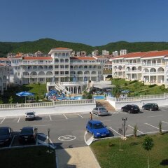 Гостиничный Комплекс Лазур Свети Влас парковка