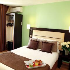 Отель Sure Hotel by Best Western Paris Gare du Nord Франция, Париж - 12 отзывов об отеле, цены и фото номеров - забронировать отель Sure Hotel by Best Western Paris Gare du Nord онлайн сейф в номере