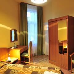 Отель Kosmopolita Rooms Польша, Краков - 1 отзыв об отеле, цены и фото номеров - забронировать отель Kosmopolita Rooms онлайн комната для гостей