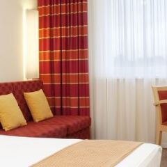Отель Holiday Inn Express Munich Airport фото 11