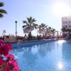 Отель Palace Hotel & SPA Албания, Дуррес - отзывы, цены и фото номеров - забронировать отель Palace Hotel & SPA онлайн бассейн фото 2