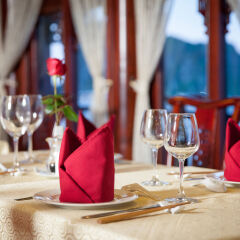 Отель Halong Royal Palace Cruise в номере