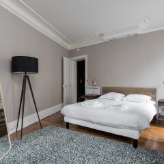 Отель Jussieu - Latin Quarter Apartment Франция, Париж - отзывы, цены и фото номеров - забронировать отель Jussieu - Latin Quarter Apartment онлайн комната для гостей фото 2