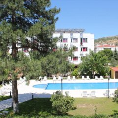Отель Erdek Konuk Otel бассейн