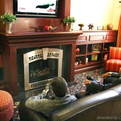 Отель Hampton Inn & Suites Los Angeles Burbank Airport Лос-Анджелес интерьер отеля фото 2