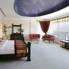 Ramada Beach Hotel Ajman комната для гостей