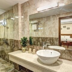 Отель My Linh Hotel Вьетнам, Ханой - отзывы, цены и фото номеров - забронировать отель My Linh Hotel онлайн ванная фото 2