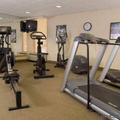 Отель Meadowlands River Inn фитнесс-зал фото 4